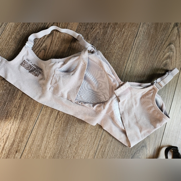 Set of 3 Auden Nursing Snap down bras Size medium - Picture 12 of 14